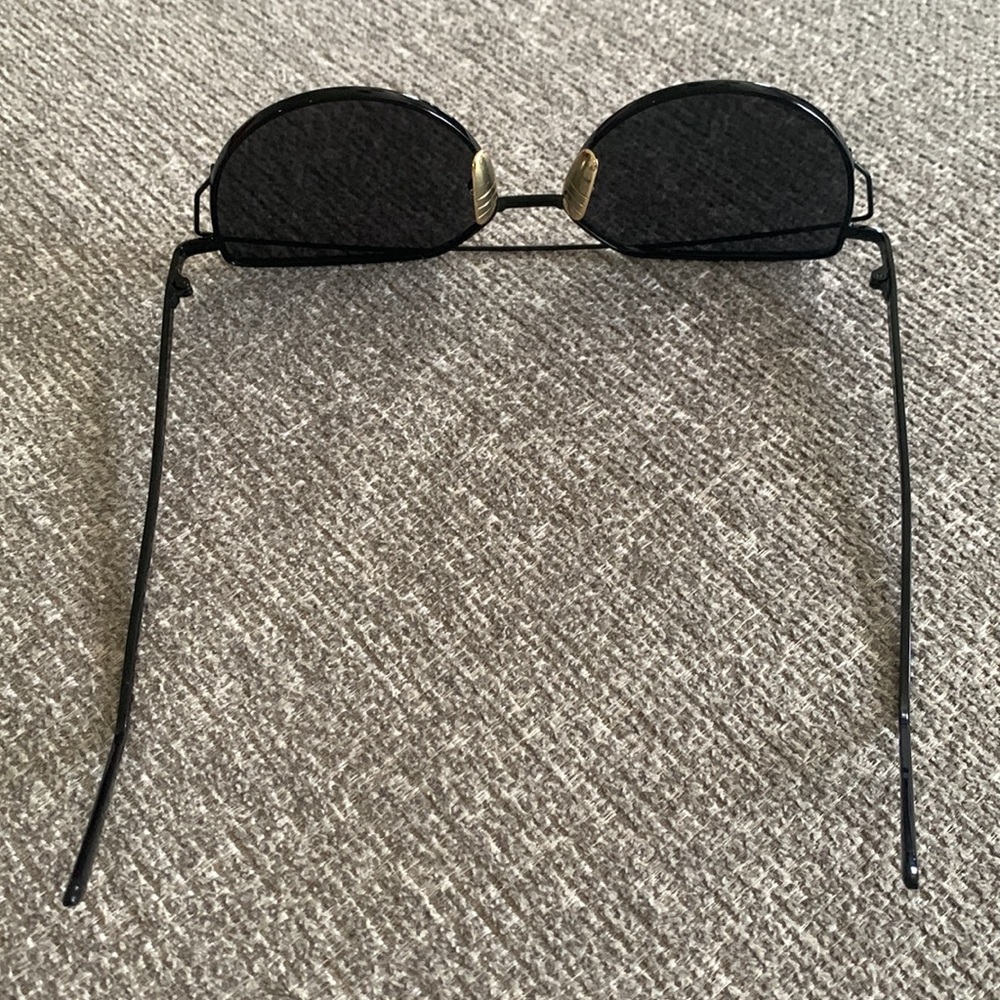 Sunglasses - Picture 2 of 5